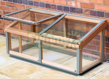 Alton Evolution Cold Frame - Cedar, Aluminium Capping
